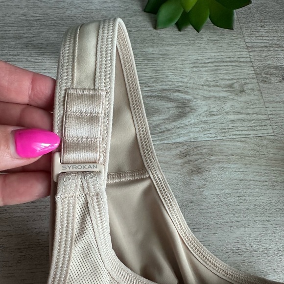 SYROKAN Max Control Underwire Sports Bra  Adjustable Straps Unlined 38DD - Picture 4 of 9